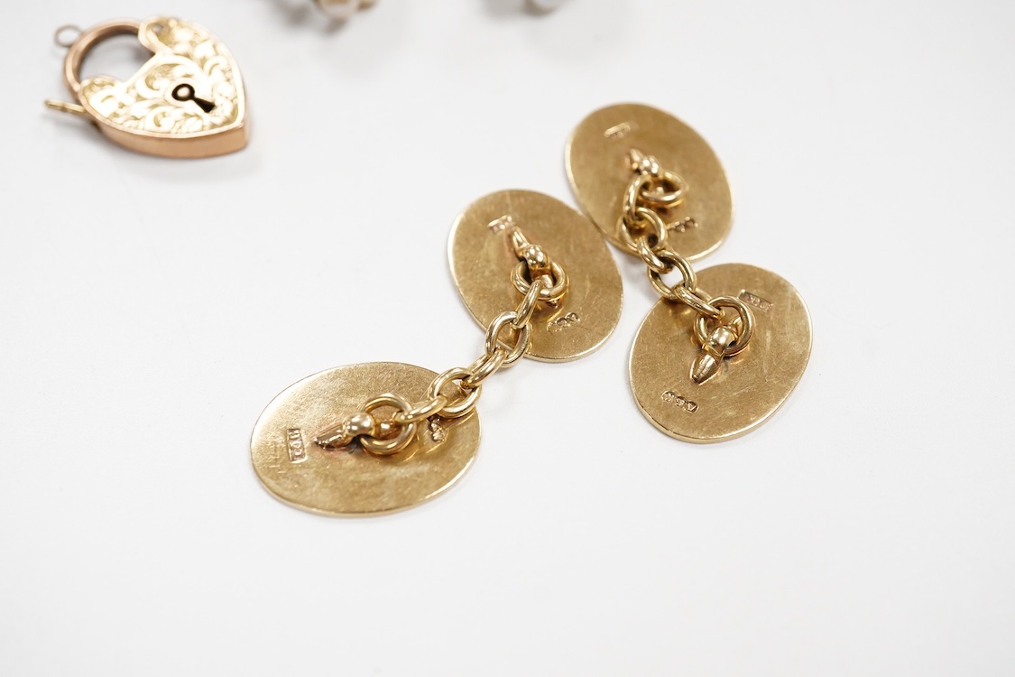 A collection of gold jewels, comprising: a pair of cufflinks by Alabaster & Wilson, mounted in gold, stamped 9ct, combined gross weight approximately 9 grams; together with a Victorian gold heart-shaped padlock clasp wit